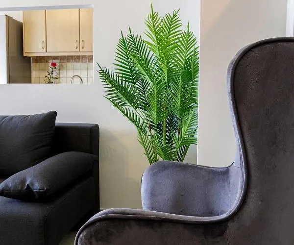 アパート Savvas トロン