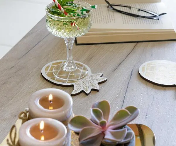 アパート Savvas トロン