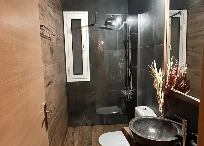 Savvas דירה טולון